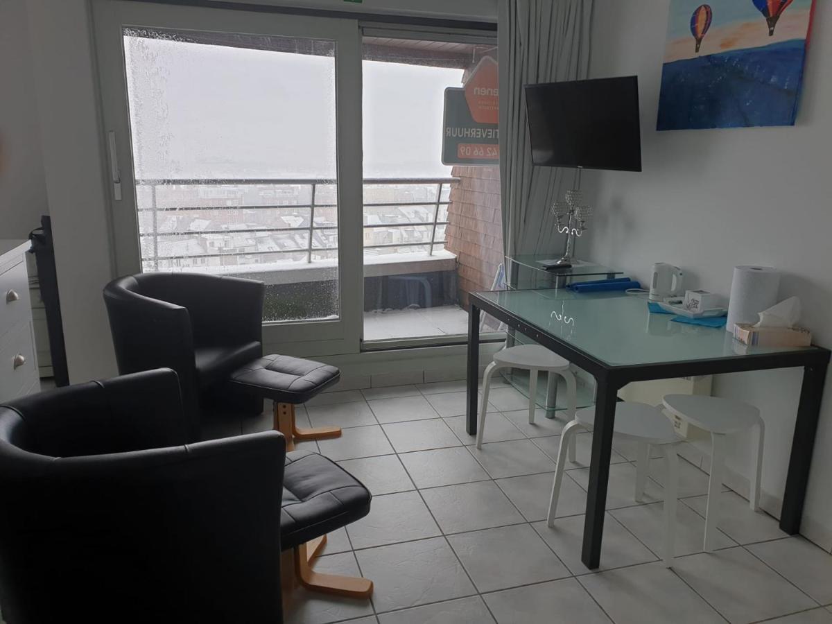 Beachfront Studio In Blankenberg 布兰肯贝赫 外观 照片